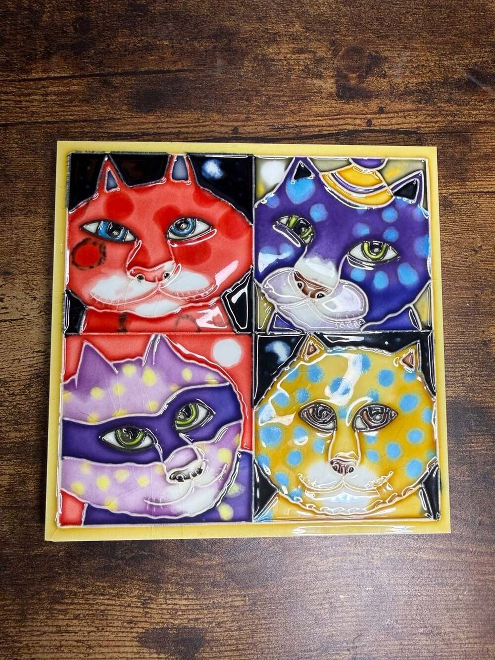 Milson and Louis Hand Painted Ceramic 4-Cat Trivet Hot Plate/Tile